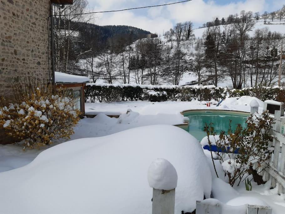 Joli Gite Rural Dans Un Havre De Paix Saint-Bonnet-le-Troncy Exterior foto