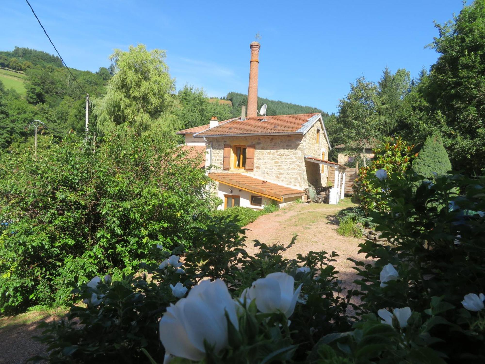 Joli Gite Rural Dans Un Havre De Paix Saint-Bonnet-le-Troncy Exterior foto